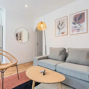  Appartement Bright 3-bedroom 2-bathroom Flat Frankrijk